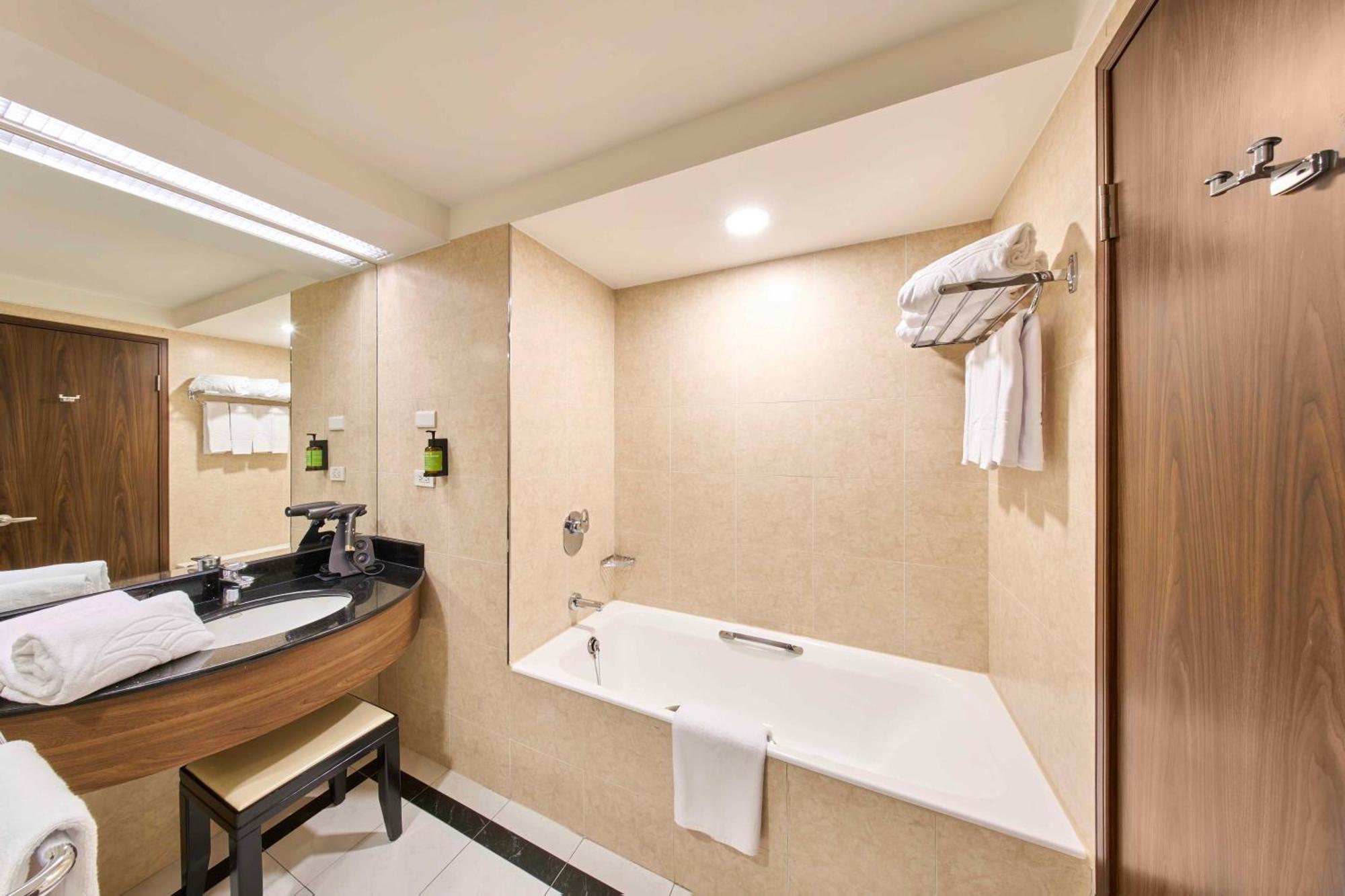 Hotel Fullon Poshtel Jhongli Zhongli Exterior foto